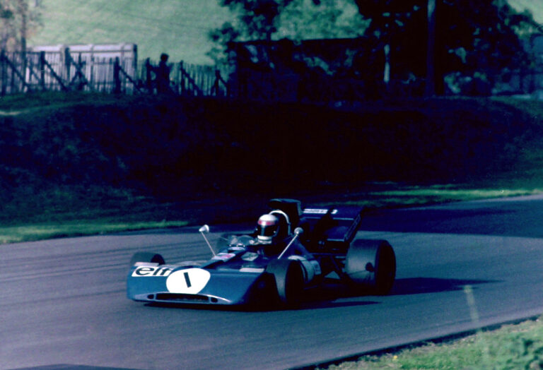 Jackie Stewart 1971 in Brands Hatch (Foto: Martin Lee, CC BY-SA 2.0)